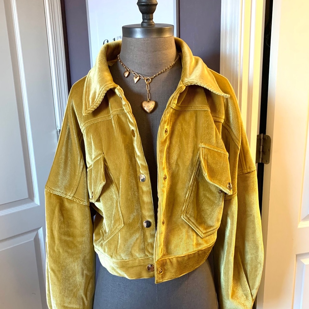 Boohoo mustard corduroy crop jacket